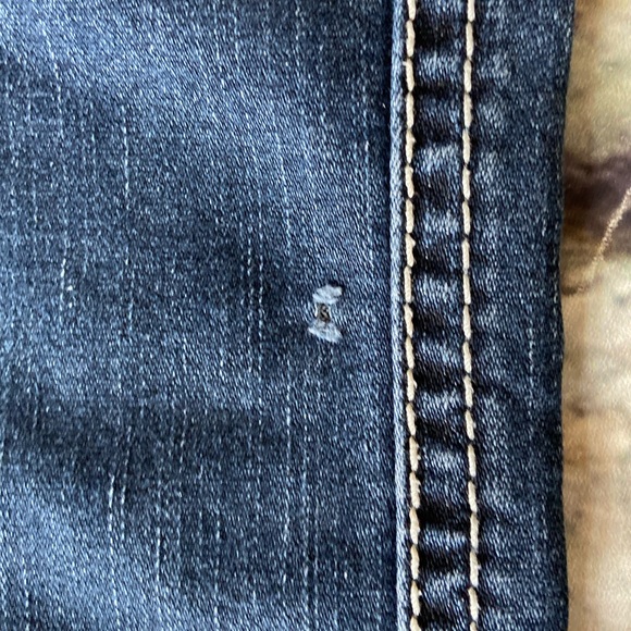 Silver Jeans - Picture 8 of 8